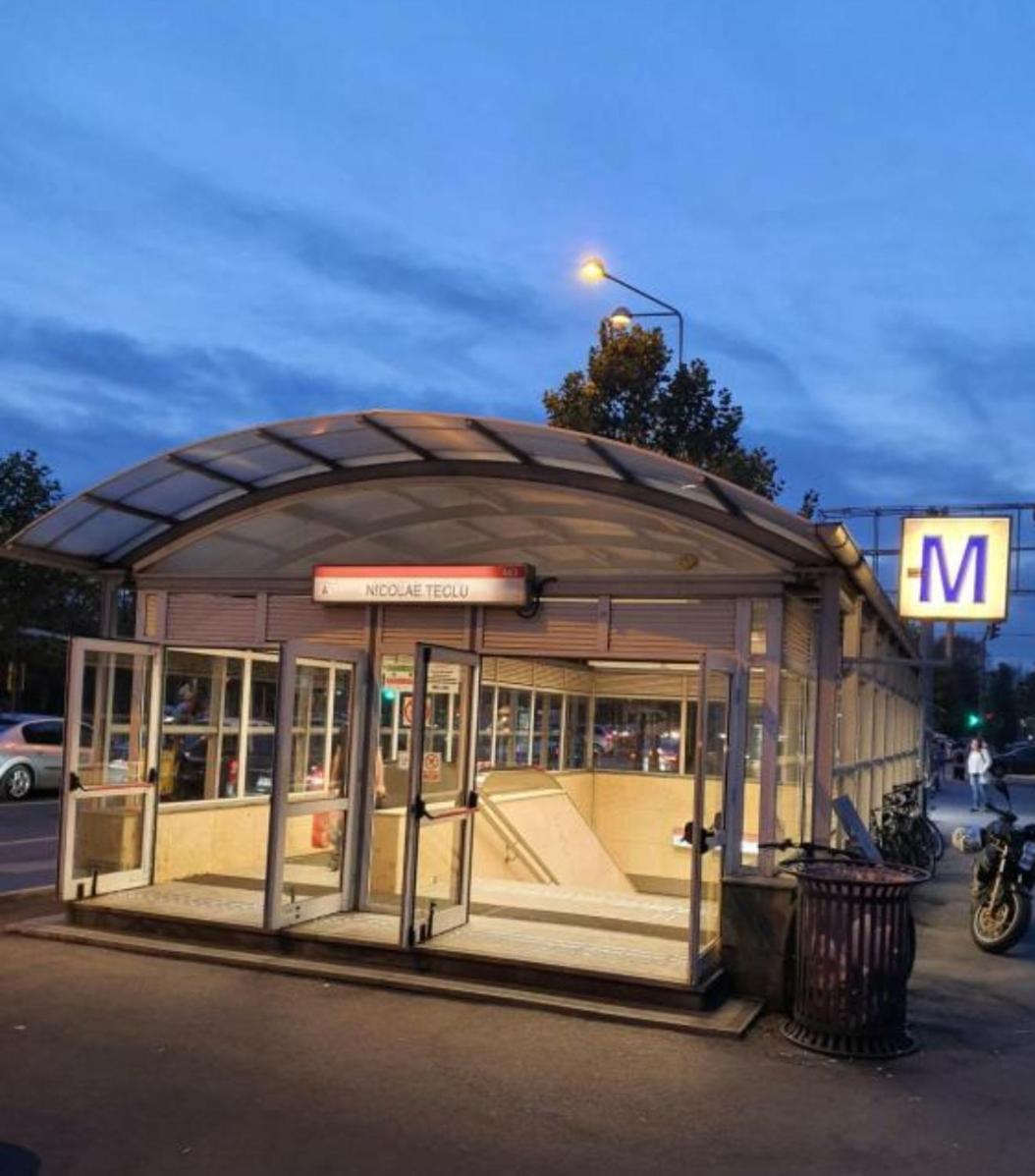 Mia Plus!! Self Check-In!! Bucureşti Ngoại thất bức ảnh